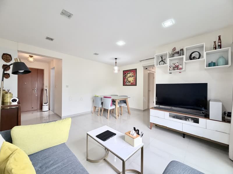 613B Punggol Drive, 613B Punggol Drive, 3 Bedrooms, 1,001 sqft, HDB Flat For Sale, by Baven Tan, 500143821 - Living Room - PropertyGuru.com.sg