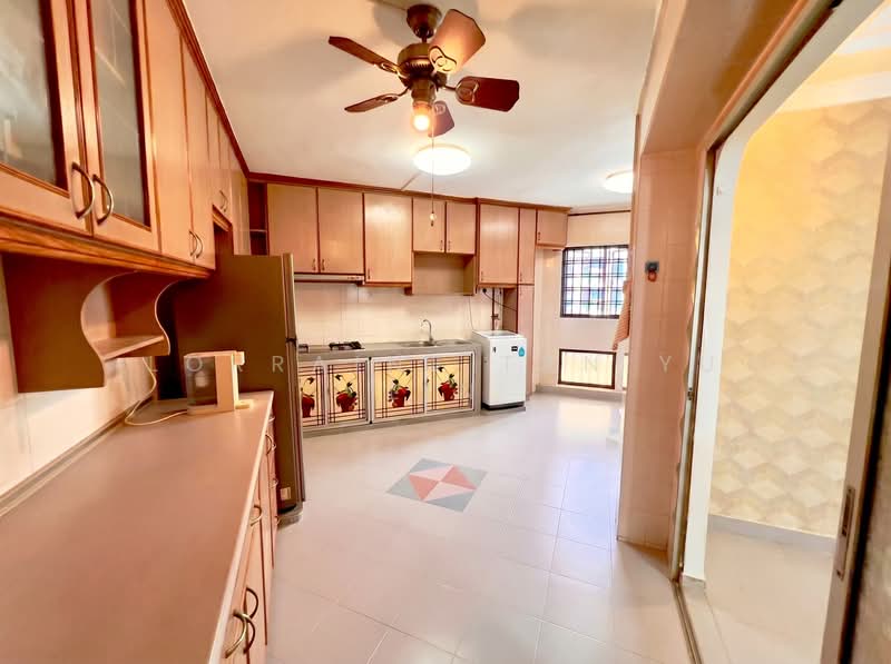 733 Tampines Street 71, 733 Tampines Street 71, 3 Bedrooms, 1,109 sqft, HDB Flat For Sale, by Lorraine Tan Yu Lin, 500143833 - Kitchen - PropertyGuru.com.sg