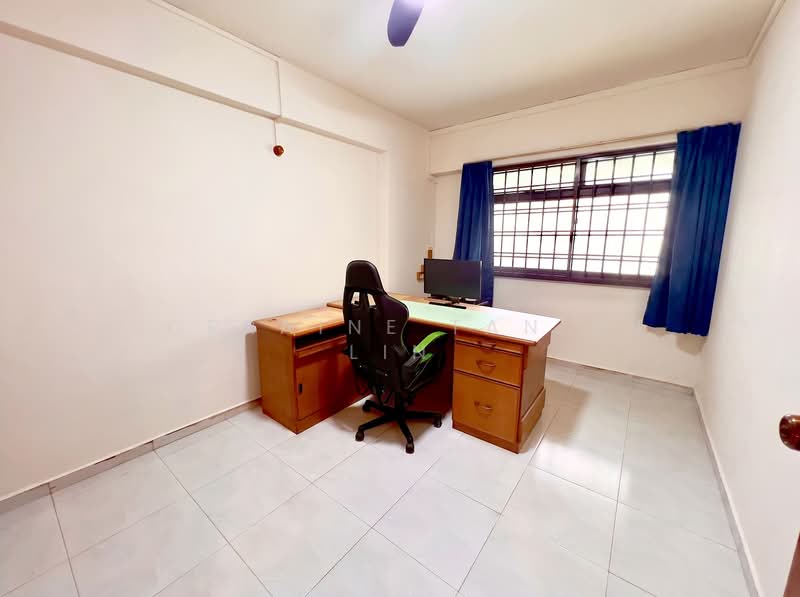 733 Tampines Street 71, 733 Tampines Street 71, 3 Bedrooms, 1,109 sqft, HDB Flat For Sale, by Lorraine Tan Yu Lin, 500143833 - Study - PropertyGuru.com.sg