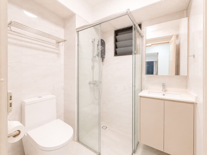 196B Boon Lay Fields, 196B Boon Lay Drive, 3 Bedrooms, 1,001 sqft, HDB Flat For Sale, by Tricia Yeow, 500143839 - Bathroom - PropertyGuru.com.sg