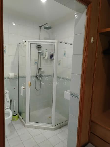 Sunbird Park, Sunbird Road, Room Rental, 200 sqft, Terraced House For Rent, by Michael Wang, 500143844 - Bathroom - PropertyGuru.com.sg