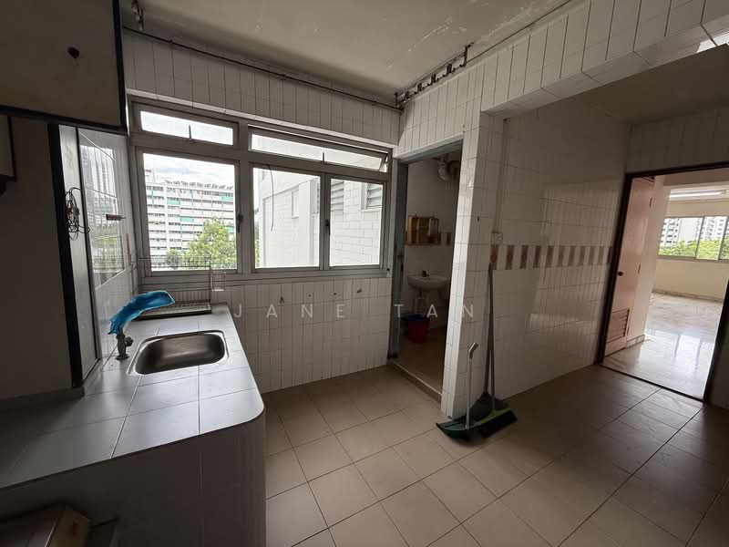 237 Choa Chu Kang Central, 237 Choa Chu Kang Central, 3 Bedrooms, 1,108 sqft, HDB Flat For Sale, by Jane Tan, 500143845 - Kitchen - PropertyGuru.com.sg