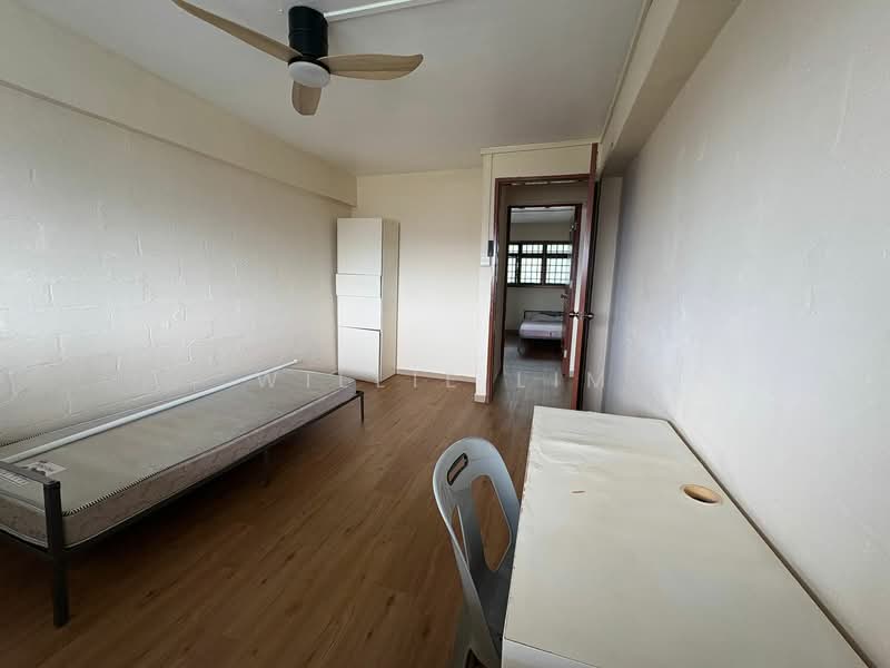 15 Upper Boon Keng Road, 15 Upper Boon Keng Road, Room Rental, 100 sqft, HDB Flat For Rent, by Willie Lim, 500143846 - Bedroom - PropertyGuru.com.sg