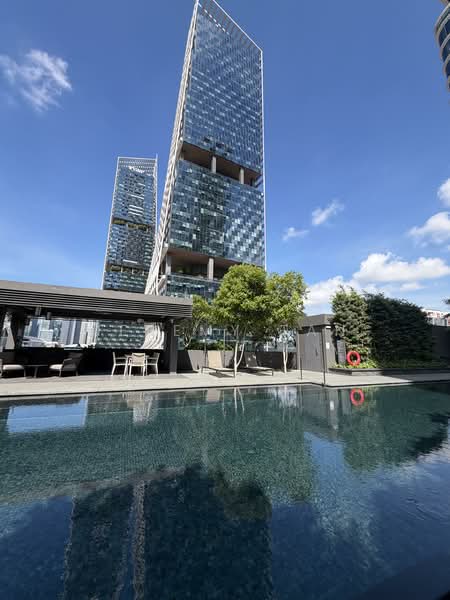 Midtown Bay, 120 Beach Road, 2 Bedrooms, 743 sqft, Condominium For Rent, by Jeremy Tan, 500143849 - Pool - PropertyGuru.com.sg