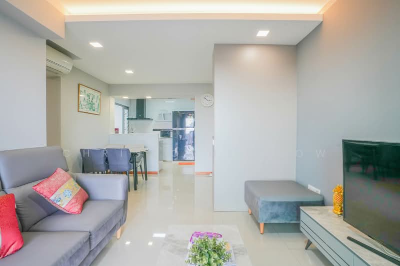 33 Margaret Drive, 33 Margaret Drive, Room Rental, 120 sqft, HDB Flat For Rent, by Christopher Low, 500143864 - Living Room - PropertyGuru.com.sg