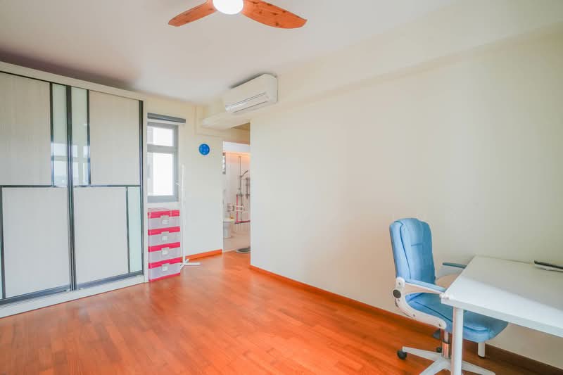 33 Margaret Drive, 33 Margaret Drive, Room Rental, 200 sqft, HDB Flat For Rent, by Christopher Low, 500143874 - Bedroom - PropertyGuru.com.sg