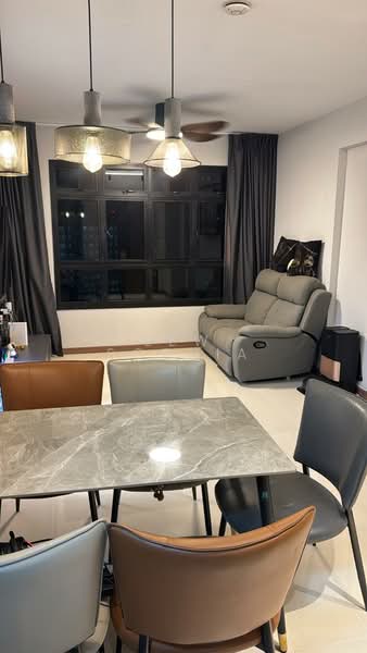 265A Kim Keat Avenue, 265A Kim Keat Avenue, Room Rental, 120 sqft, HDB Flat For Rent, by Lew Sophia, 500143875 - Living Room - PropertyGuru.com.sg