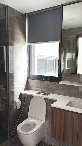 Lentor Modern, Lentor Central, 4 Bedrooms, 979 sqft, Condominium For Rent, by Calvin Choh, 500143879 - Bathroom - PropertyGuru.com.sg