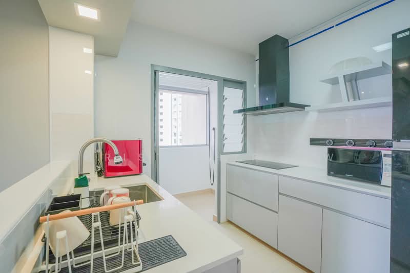 33 Margaret Drive, 33 Margaret Drive, 2 Bedrooms, 800 sqft, HDB Flat For Rent, by Christopher Low, 500143882 - Kitchen - PropertyGuru.com.sg
