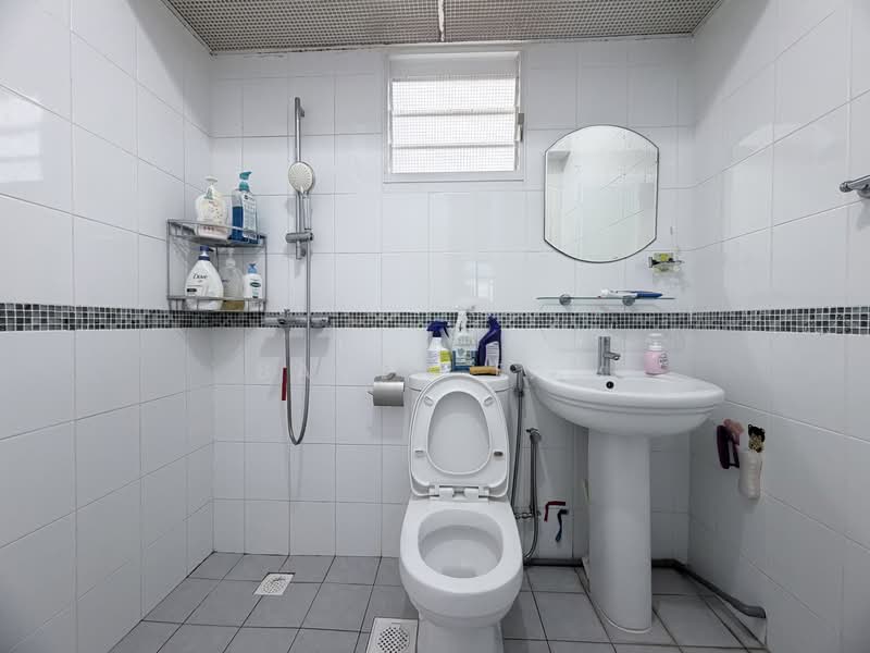 317C Yishun Greenwalk, 317C Yishun Avenue 9, 3 Bedrooms, 990 sqft, HDB Flat For Sale, by Baven Tan, 500143890 - PropertyGuru.com.sg