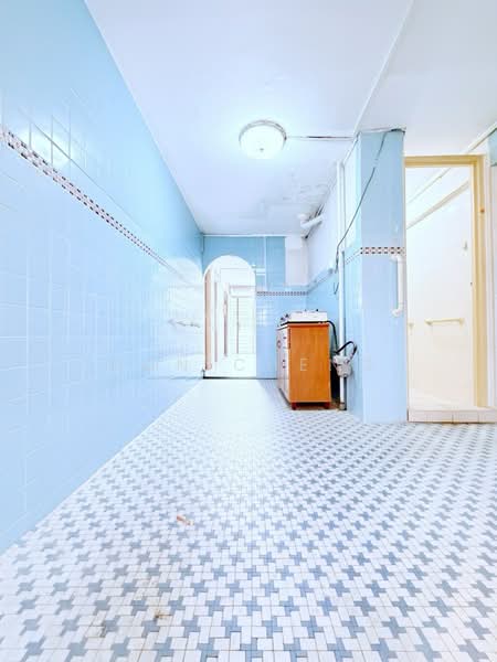 88 Commonwealth Close, 88 Commonwealth Close, 2 Bedrooms, 624 sqft, HDB Flat For Sale, by Don Cheng, 500143906 - Corridor - PropertyGuru.com.sg
