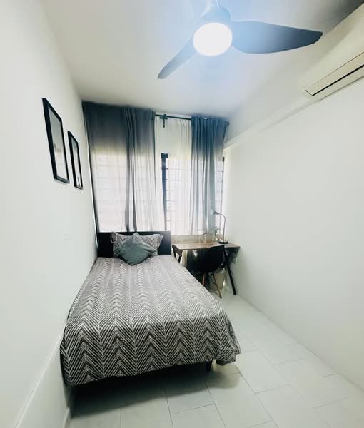 People's Park Complex, 1 Park Road, Room Rental, 150 sqft, Apartment For Rent, by Paulynn Tay, 500143910 - Bedroom - PropertyGuru.com.sg