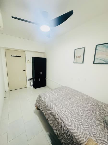 People's Park Complex, 1 Park Road, Room Rental, 150 sqft, Apartment For Rent, by Paulynn Tay, 500143910 - Bedroom - PropertyGuru.com.sg