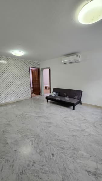 318 Clementi Avenue 4, 318 Clementi Avenue 4, 3 Bedrooms, 980 sqft, HDB Flat For Rent, by Anson Goh 吴铭华, 500143921 - Living Room - PropertyGuru.com.sg