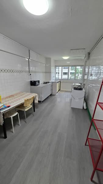 318 Clementi Avenue 4, 318 Clementi Avenue 4, 3 Bedrooms, 980 sqft, HDB Flat For Rent, by Anson Goh 吴铭华, 500143921 - Kitchen - PropertyGuru.com.sg