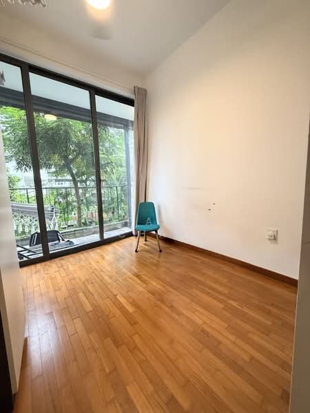 Signature At Yishun, 41 Yishun Street 51, 3 Bedrooms, 1,098 sqft, Executive Condominium For Rent, by Sheadon Chay, 500143923 - Balcony - PropertyGuru.com.sg