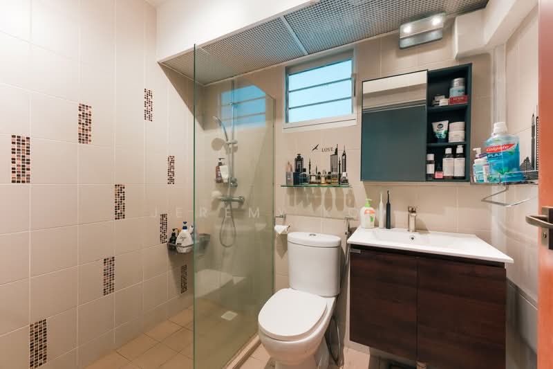178C Rivervale Crescent, 178C Rivervale Crescent, 3 Bedrooms, 1,001 sqft, HDB Flat For Sale, by Jeremy Koh, 500143927 - Bathroom - PropertyGuru.com.sg