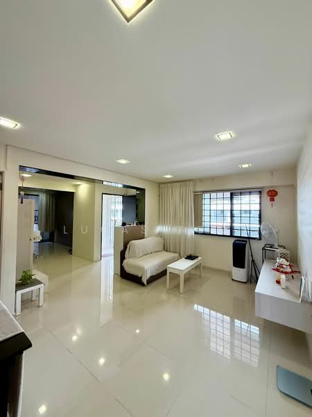 551 Pasir Ris Street 51, 551 Pasir Ris Street 51, 3 Bedrooms, 1,323 sqft, HDB Flat For Sale, by Lucas Gooi, 500143932 - Living Room - PropertyGuru.com.sg