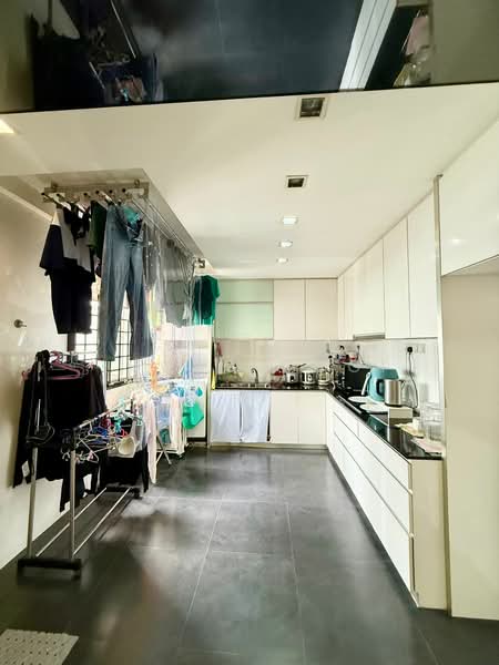 551 Pasir Ris Street 51, 551 Pasir Ris Street 51, 3 Bedrooms, 1,323 sqft, HDB Flat For Sale, by Lucas Gooi, 500143932 - Kitchen - PropertyGuru.com.sg