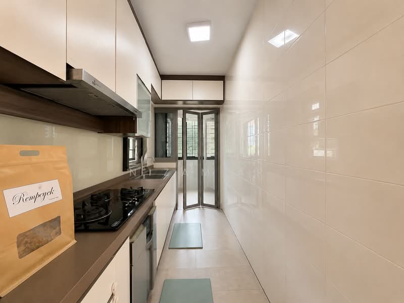 271A Punggol Walk, 271A Punggol Walk, 3 Bedrooms, 1,001 sqft, HDB Flat For Sale, by Nizam AR, 500143938 - Kitchen - PropertyGuru.com.sg