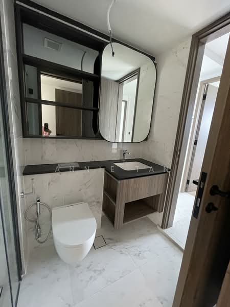 Sceneca Residence, Tanah Merah Kechil Link, 3 Bedrooms, 1,163 sqft, Condominium For Rent, by Annie Tan, 500143943 - Bathroom - PropertyGuru.com.sg