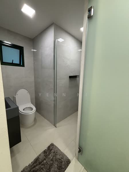 Regal Court, 17 Kim Keat Road, 3 Bedrooms, 1,163 sqft, Apartment For Rent, by Yenn Ni, 500143951 - Bathroom - PropertyGuru.com.sg