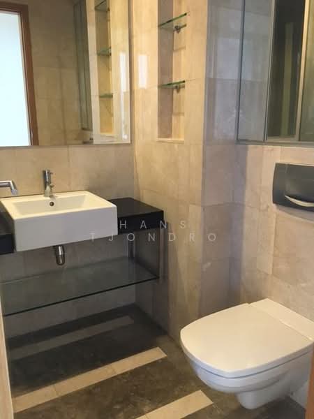 The Metz, 83 Devonshire Road, 2 Bedrooms, 1,055 sqft, Condominium For Rent, by Hans Tjondro, 500143954 - Bathroom - PropertyGuru.com.sg