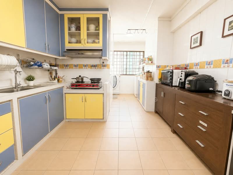 716 Jurong West Street 71, 716 Jurong West Street 71, 3 Bedrooms, 1,119 sqft, HDB Flat For Sale, by Angela Ng, 500143959 - Kitchen - PropertyGuru.com.sg