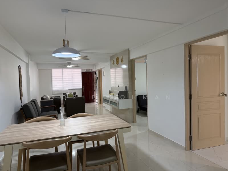 14 Kampong Arang Road, 14 Kampong Arang Road, 3 Bedrooms, 1,108 sqft, HDB Flat For Rent, by Rozie Rohman, 500143961 - Dining - PropertyGuru.com.sg
