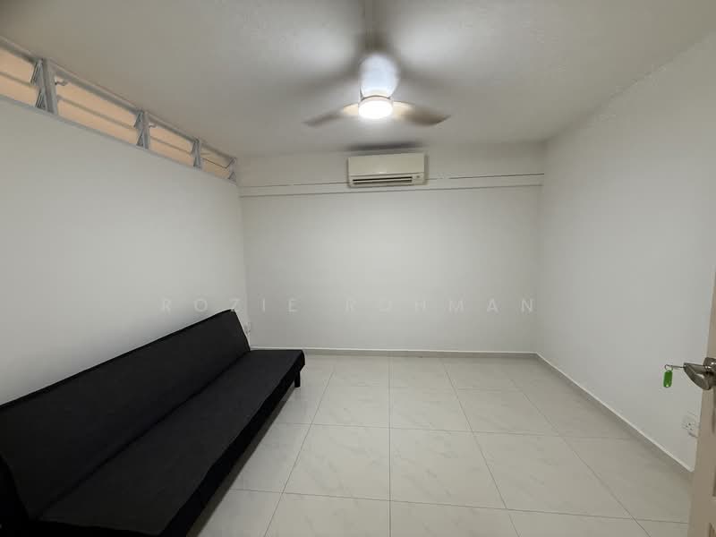 14 Kampong Arang Road, 14 Kampong Arang Road, 3 Bedrooms, 1,108 sqft, HDB Flat For Rent, by Rozie Rohman, 500143961 - Bedroom 2 - PropertyGuru.com.sg