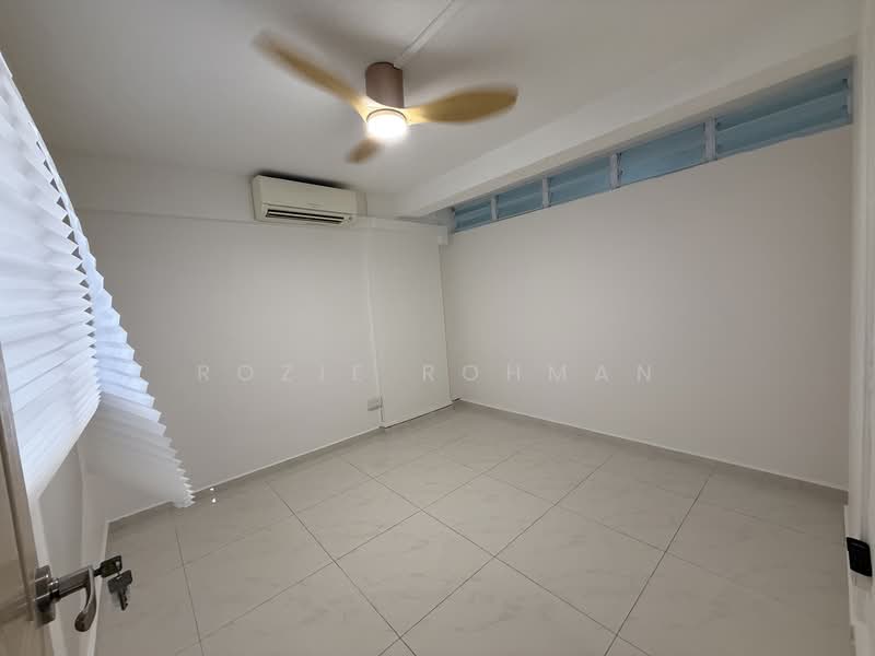14 Kampong Arang Road, 14 Kampong Arang Road, 3 Bedrooms, 1,108 sqft, HDB Flat For Rent, by Rozie Rohman, 500143961 - Bedroom 1 - PropertyGuru.com.sg