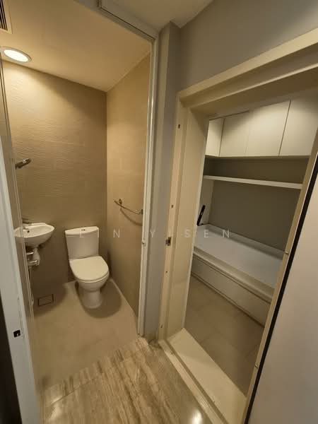Ardmore Residence, 7 Ardmore Park, 5 Bedrooms, 3,186 sqft, Condominium For Rent, by Lin Yisen, 500143965 - Bathroom - PropertyGuru.com.sg