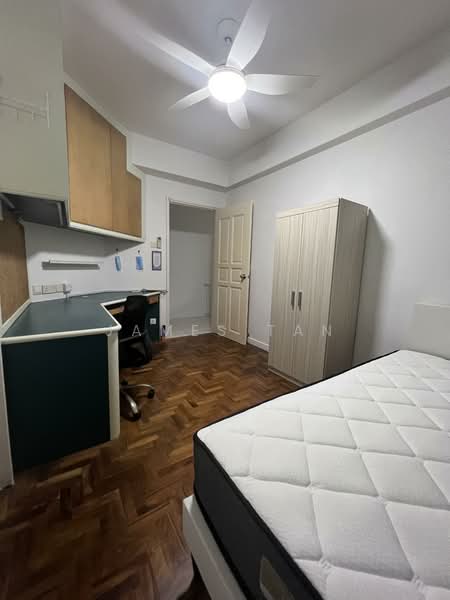 The Tanamera, 5 Tanah Merah Kechil Road, 3 Bedrooms, 1,300 sqft, Condominium For Rent, by James Tan, 500143974 - Bedroom - PropertyGuru.com.sg