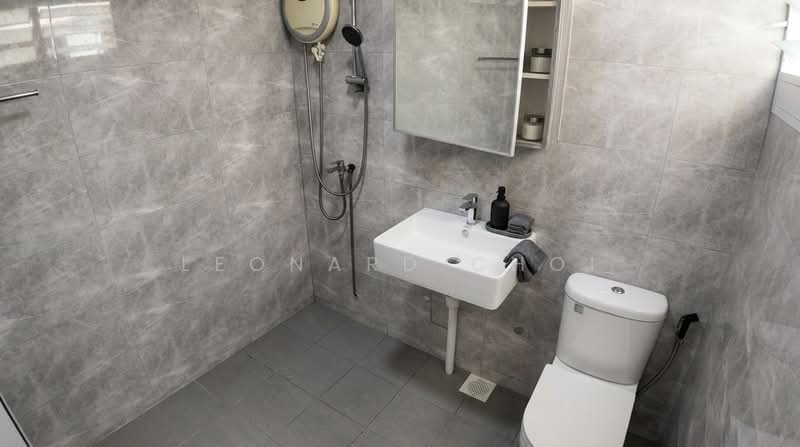 115 Bukit Batok West Avenue 6, 115 Bukit Batok West Avenue 6, 3 Bedrooms, 1,421 sqft, HDB Flat For Sale, by Leonard Choi, 500143982 - Bathroom - PropertyGuru.com.sg