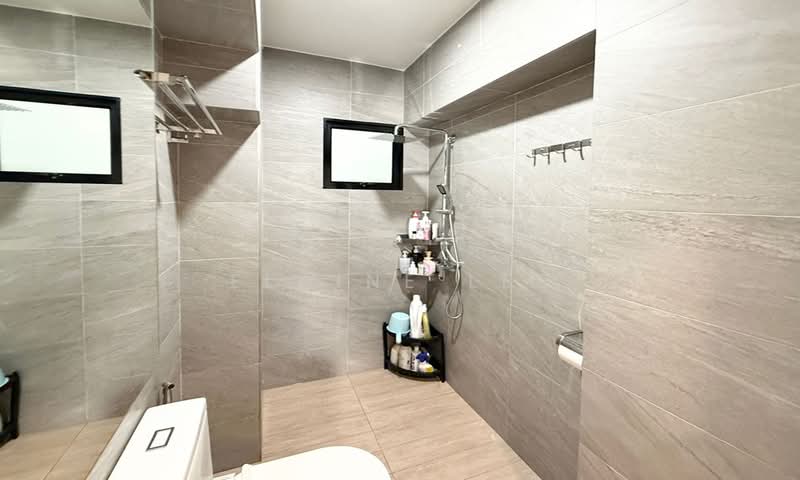314B Anchorvale Link, 314B Anchorvale Link, 3 Bedrooms, 1,184 sqft, HDB Flat For Sale, by Elaine Lee, 500143990 - Bathroom - PropertyGuru.com.sg