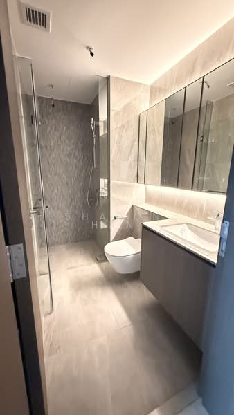 Piccadilly Grand, 3 Northumberland Road, 2 Bedrooms, 710 sqft, Condominium For Sale, by SHARON HAN, 500143999 - Bathroom - PropertyGuru.com.sg