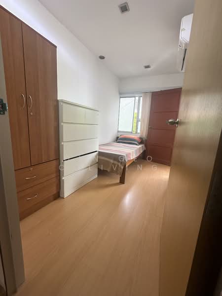 449 CHANGI ROAD, Changi road, Room Rental, 100 sqft, Corner Terrace For Rent, by David, 500144014 - Bedroom - PropertyGuru.com.sg