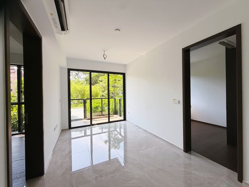 Tembusu Grand, 94 Jalan Tembusu, East Coast / Marine Parade, 2 Bedrooms, 667 sqft, Condominium For Sale, by Joy Shi 施谨婉, 500144043 - Living Room - PropertyGuru.com.sg