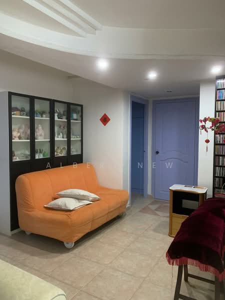 524 Jelapang Road, 524 Jelapang Road, 4 Bedrooms, 1,323 sqft, HDB Flat For Rent, by Albert New, 500144045 - Living Room - PropertyGuru.com.sg
