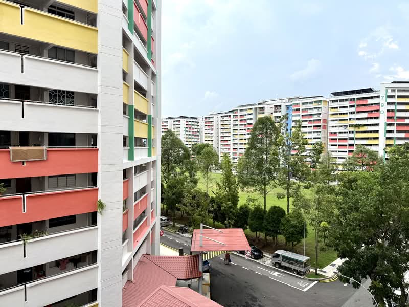 795 Yishun Ring Road, 795 Yishun Ring Road, 3 Bedrooms, 1,291 sqft, HDB Flat For Sale, by Yvonne Lai, 500144047 - Exterior - PropertyGuru.com.sg