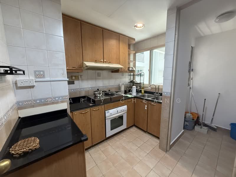 Yishun Sapphire, 40 Canberra Drive, Room Rental, 100 sqft, Condominium For Rent, by Pearly Cheang, 500144066 - Kitchen - PropertyGuru.com.sg