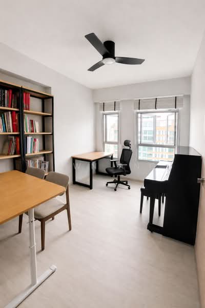 683A Edgedale Plains, 683A Edgedale Plains, 3 Bedrooms, 1,001 sqft, HDB Flat For Sale, by Dawn Ang, 500144069 - Study - PropertyGuru.com.sg
