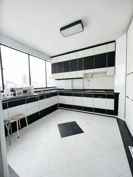 Rajah Towers, 32 Jalan Rajah, Room Rental, 150 sqft, Apartment For Rent, by Pheron Lim, 500144070 - Kitchen - PropertyGuru.com.sg
