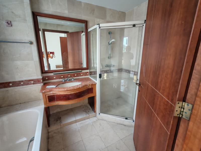Seasons Park, 491 Yio Chu Kang Road, 2 Bedrooms, 1,066 sqft, Condominium For Sale, by Anne Ng, 500144071 - Bathroom - PropertyGuru.com.sg