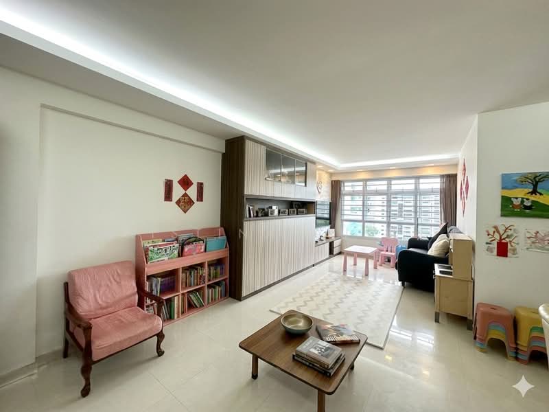 451B Bukit Batok West Avenue 6, 451B Bukit Batok West Avenue 6, 3 Bedrooms, 1,238 sqft, HDB Flat For Sale, by Christina Au 欧慧妮, 500144075 - Living Room - PropertyGuru.com.sg