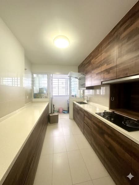 451B Bukit Batok West Avenue 6, 451B Bukit Batok West Avenue 6, 3 Bedrooms, 1,238 sqft, HDB Flat For Sale, by Christina Au 欧慧妮, 500144075 - Kitchen - PropertyGuru.com.sg