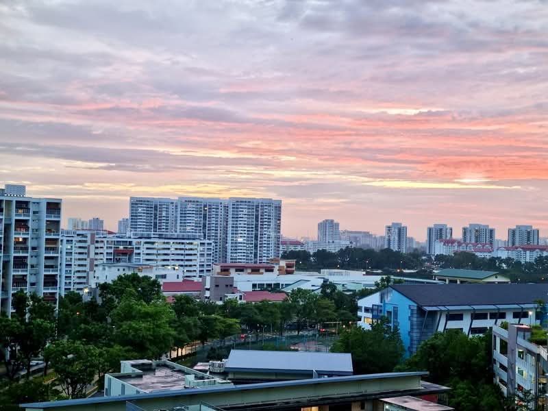 451B Bukit Batok West Avenue 6, 451B Bukit Batok West Avenue 6, 3 Bedrooms, 1,238 sqft, HDB Flat For Sale, by Christina Au 欧慧妮, 500144075 - Exterior - PropertyGuru.com.sg