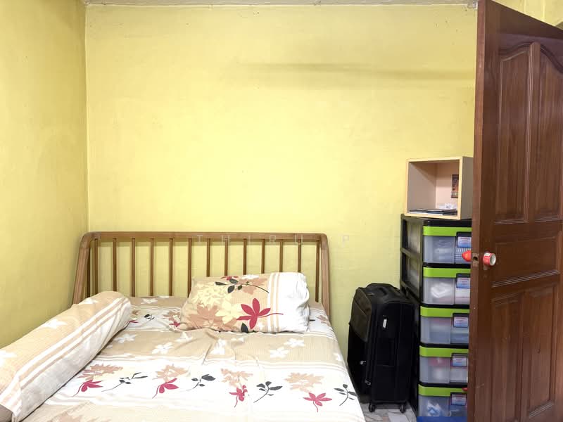 264 Jurong East Street 24, 264 Jurong East Street 24, 2 Bedrooms, 732 sqft, HDB Flat For Sale, by Thiru P, 500144077 - Bedroom - PropertyGuru.com.sg