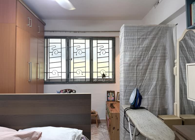 264 Jurong East Street 24, 264 Jurong East Street 24, 2 Bedrooms, 732 sqft, HDB Flat For Sale, by Thiru P, 500144077 - Bedroom - PropertyGuru.com.sg