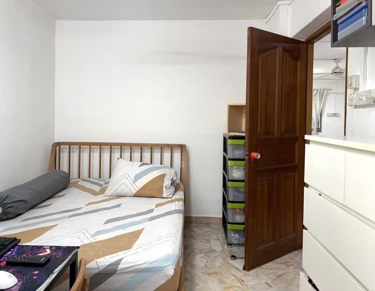 264 Jurong East Street 24, 264 Jurong East Street 24, 2 Bedrooms, 732 sqft, HDB Flat For Sale, by Thiru P, 500144077 - Bedroom - PropertyGuru.com.sg